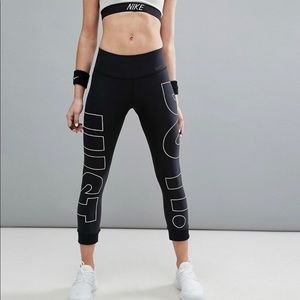 Nike capri leggings